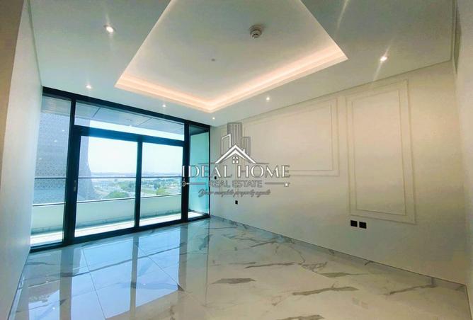 929176 - Property Image 2