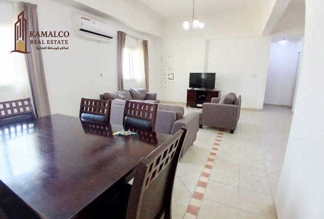 963902 - Property Image 3