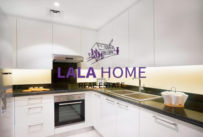 956913 - Property Image 2