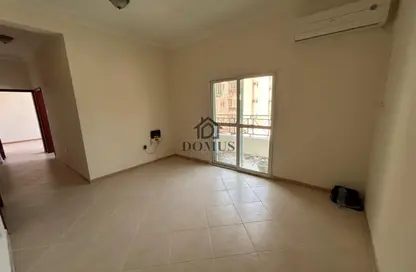 Apartment - 3 Bedrooms - 2 Bathrooms for rent in Hiteen Street - Al Muntazah - Doha