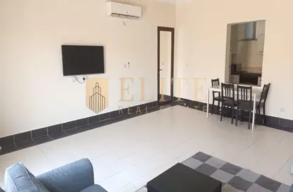 Compound - 3 Bedrooms - 3 Bathrooms for rent in Al Sakhama - Doha