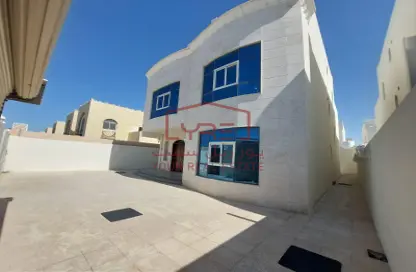 Villa - 6 Bedrooms - 6 Bathrooms for sale in Al Wukair - Al Wukair - Al Wakra