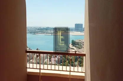 Apartment - 1 Bedroom - 2 Bathrooms for rent in East Porto Drive - Porto Arabia - The Pearl Island - Doha