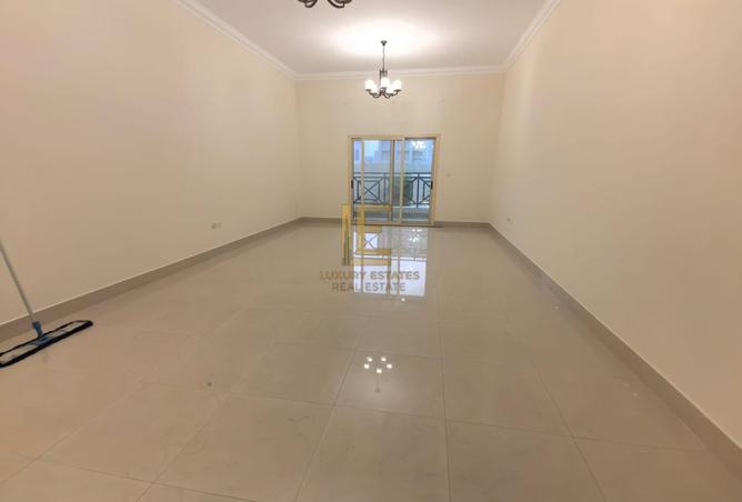 936093 - Property Image 2