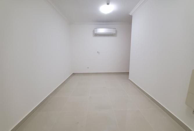 964078 - Property Image 2