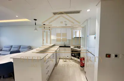 Apartment - 1 Bedroom - 2 Bathrooms for rent in Jawharat Lusail - Marina District - Lusail