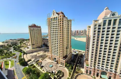 Apartment - 1 Bedroom - 3 Bathrooms for rent in Floresta Gardens - Floresta Gardens - The Pearl Island - Doha