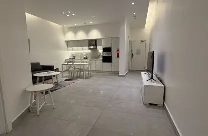 Apartment - 1 Bedroom - 1 Bathroom for rent in Ramada Tower - Al Muntazah - Doha Apartment - 1 Bedroom - 1 Bathroom for rent in Ramada Tower - Al Muntazah - Doha