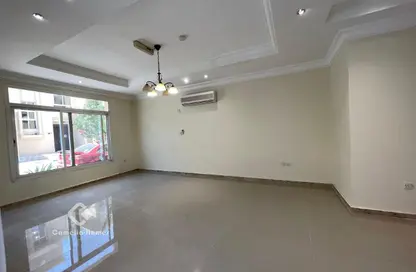 Compound - 4 Bedrooms - 4 Bathrooms for rent in Muraikh - AlMuraikh - Doha