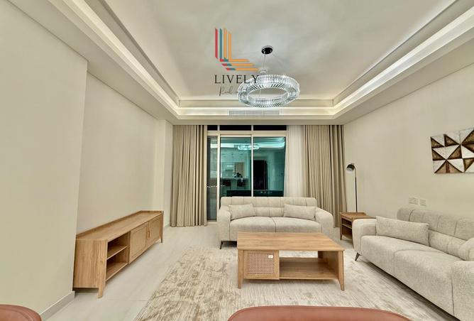 989132 - Property Image 2