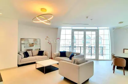 Penthouse - 3 Bedrooms - 4 Bathrooms for rent in Floresta Gardens - Floresta Gardens - The Pearl Island - Doha