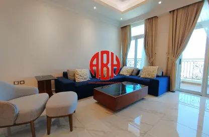 Apartment - 2 Bedrooms - 3 Bathrooms for rent in Floresta Gardens - Floresta Gardens - The Pearl Island - Doha