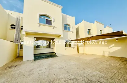 فيلا - 6 غرف نوم - 6 حمامات للايجار في بيفيرلي هيلز جاردن - بيفيرلي هيلز جاردن - المعمورة - الدوحة