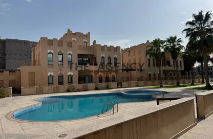 فيلا - 5 غرف نوم - 4 حمامات للايجار في فلل واست باي لاغون - وست باي لاجون - بحيرة وست لاجون - الدوحة