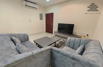 Apartment - 2 Bedrooms - 2 Bathrooms for rent in Al Sadd Road - Al Sadd - Doha