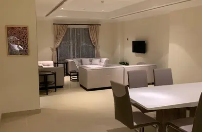 Apartment - 1 Bedroom - 2 Bathrooms for rent in Porto Arabia - The Pearl Island - Doha