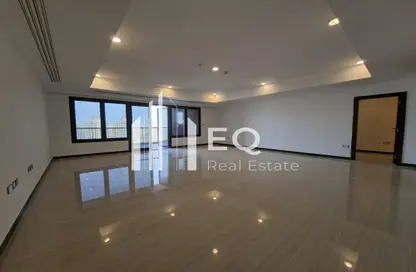 شقة - 3 غرف نوم - 4 حمامات للايجار في طريق بورتو الشرقي - بورتو أرابيا - جزيرة اللؤلؤة - الدوحة