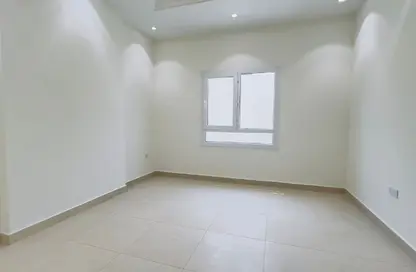 Apartment - 2 Bedrooms - 2 Bathrooms for rent in Al Nasr Street - Al Nasr - Doha