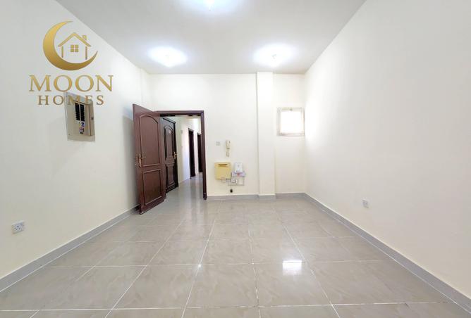 977944 - Property Image 2