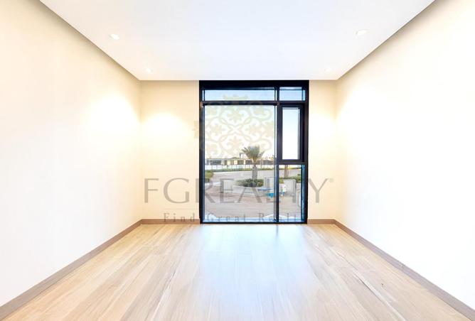 938535 - Property Image 2