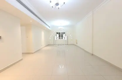 Apartment - 3 Bedrooms - 3 Bathrooms for rent in Al Mansoura - Al Mansoura - Doha