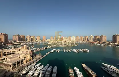 شقة - 3 غرف نوم - 5 حمامات للايجار في طريق بورتو الغربي - بورتو أرابيا - جزيرة اللؤلؤة - الدوحة