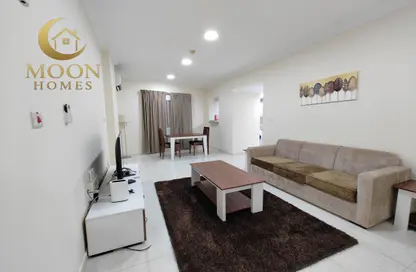 Apartment - 1 Bedroom - 1 Bathroom for rent in Umm Ghwailina Comm - Umm Ghuwalina - Umm Ghuwailina - Doha