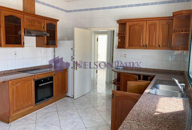 940455 - Property Image 2