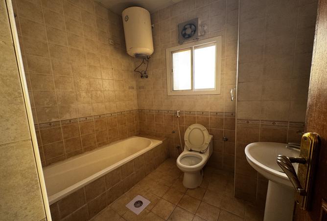 998536 - Property Image 2