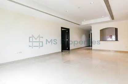 Apartment - 1 Bedroom - 2 Bathrooms for rent in West Porto Drive - Porto Arabia - The Pearl Island - Doha