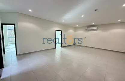 Apartment - 3 Bedrooms - 2 Bathrooms for rent in Anas Street - Fereej Bin Mahmoud North - Fereej Bin Mahmoud - Doha