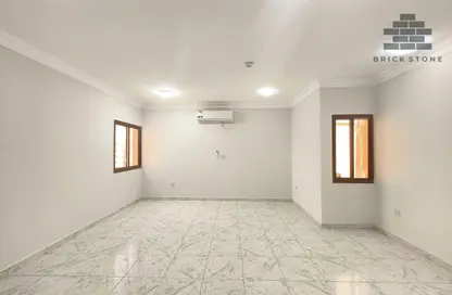 Apartment - 2 Bedrooms - 2 Bathrooms for rent in Muntazah 7 - Al Muntazah - Doha