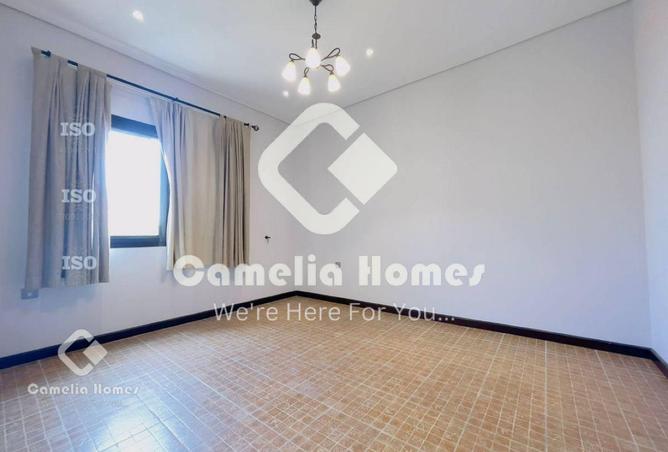 985710 - Property Image 3