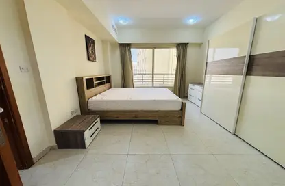 Apartment - 2 Bedrooms - 2 Bathrooms for rent in Anas Street - Fereej Bin Mahmoud North - Fereej Bin Mahmoud - Doha