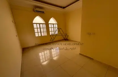 Apartment - 1 Bedroom - 1 Bathroom for rent in Ain Khaled - Doha