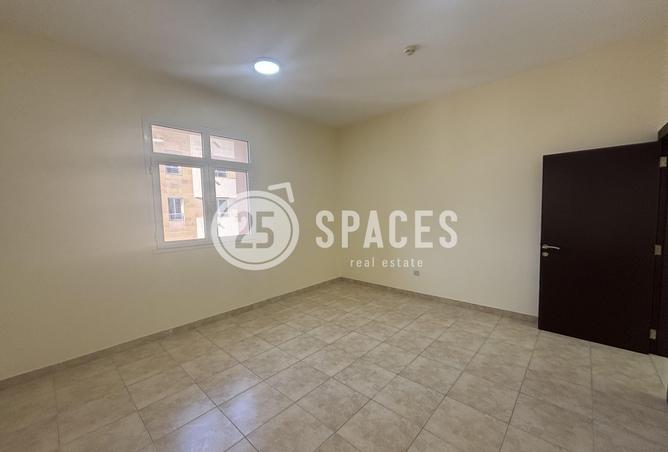 965130 - Property Image 2