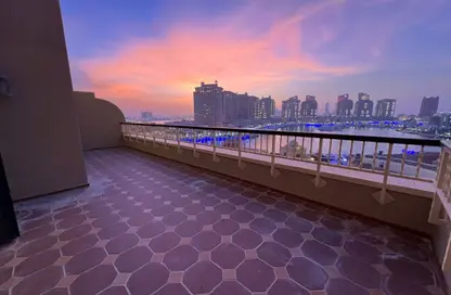 Apartment - 1 Bedroom - 2 Bathrooms for rent in Tower 31 - Porto Arabia - The Pearl Island - Doha