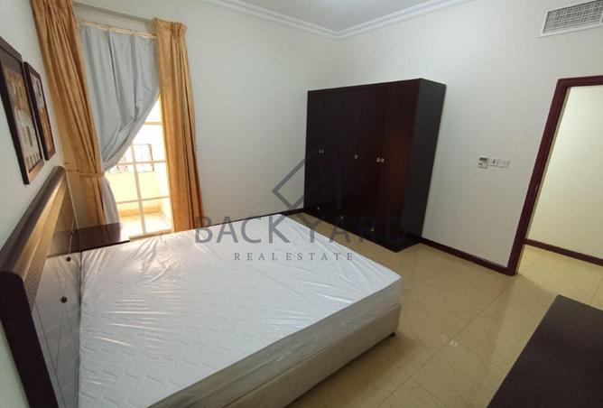 967443 - Property Image 2