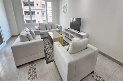 Apartment - 2 Bedrooms - 3 Bathrooms for rent in East Porto Drive - Porto Arabia - The Pearl Island - Doha