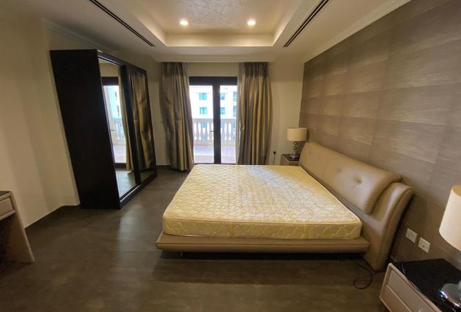 951249 - Property Image 3