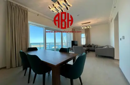 Living / Dining Room image for: Apartment - 2 Bedrooms - 4 Bathrooms for rent in Marina Residence 16 - Marina District - Lusail, Image 1