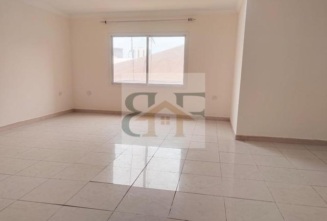 988120 - Property Main Image