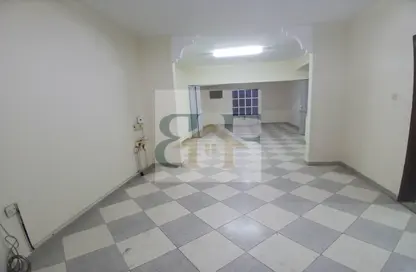 Apartment - 2 Bedrooms - 2 Bathrooms for rent in Musheireb Apartments - Musheireb - Doha