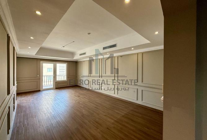 941330 - Property Image 2