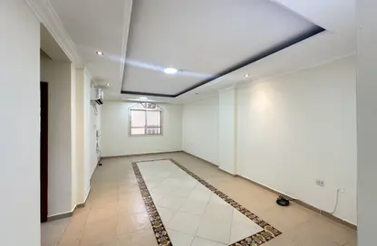 Apartment - 2 Bedrooms - 2 Bathrooms for rent in Al Sadd Road - Al Sadd - Doha