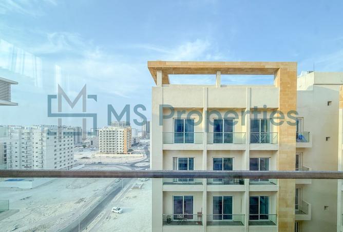 982201 - Property Image 2