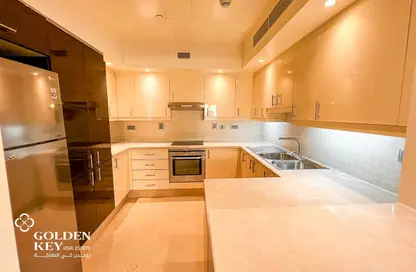 Apartment - 3 Bedrooms - 4 Bathrooms for rent in Carnaval - Qanat Quartier - The Pearl Island - Doha