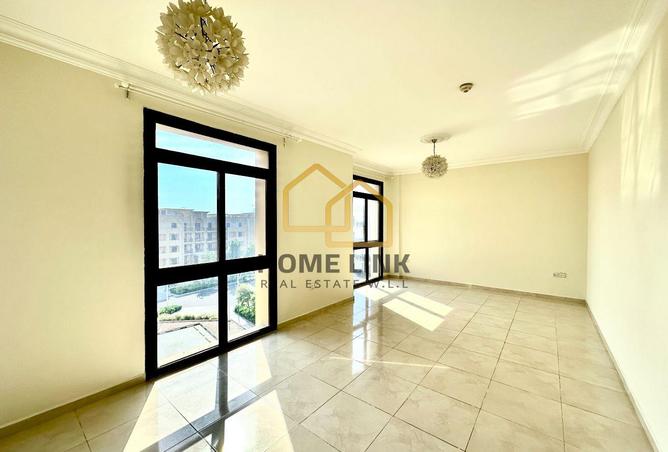926202 - Property Main Image