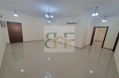 Apartment - 2 Bedrooms - 2 Bathrooms for rent in Al Mansoura - Al Mansoura - Doha