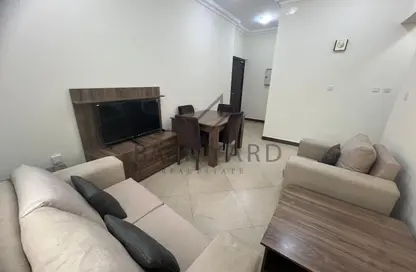 شقة - غرفة نوم - 1 حمام للايجار في ام غوالينا تجارية - ام غويلينا - أم غويلينا - الدوحة